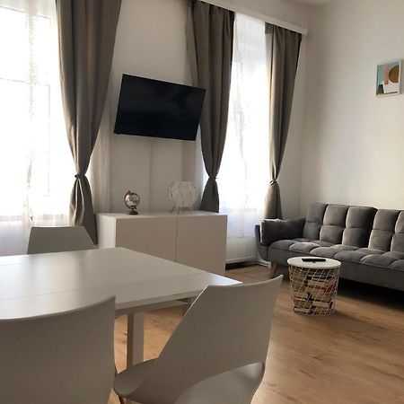 Central Apartment Near Subway Station 2 เวียนนา ภายนอก รูปภาพ