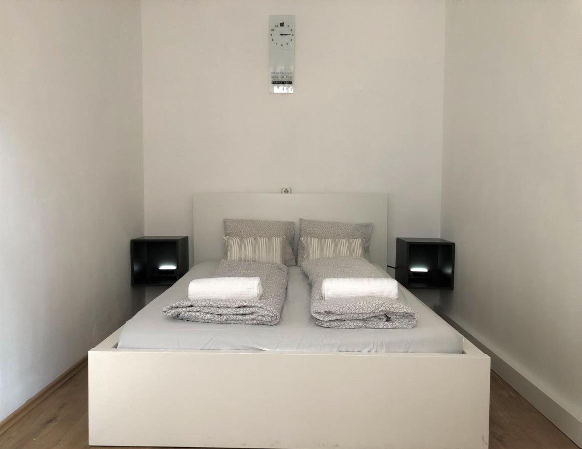 Central Apartment Near Subway Station 2 เวียนนา ภายนอก รูปภาพ